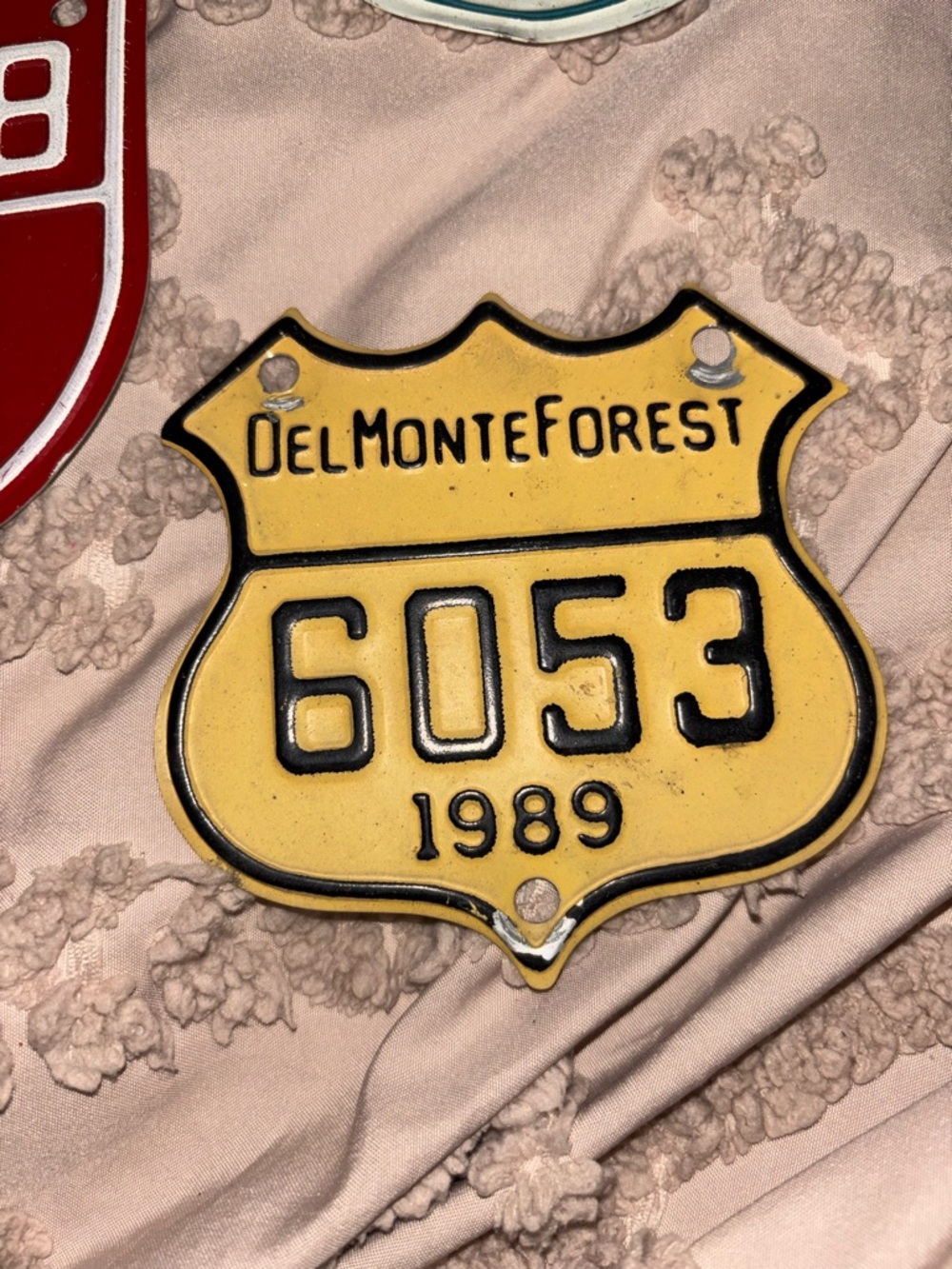 80s & 90s Del Monte Forest - Pebble Beach Auto Car License Plate Gate Badges (5) - Picture 6 of 7